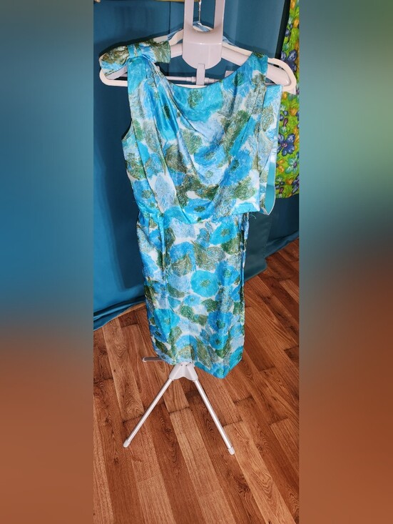 American Vintage Dresses & Skirts - 50s Sleeveless Blue Floral Wiggle Dress